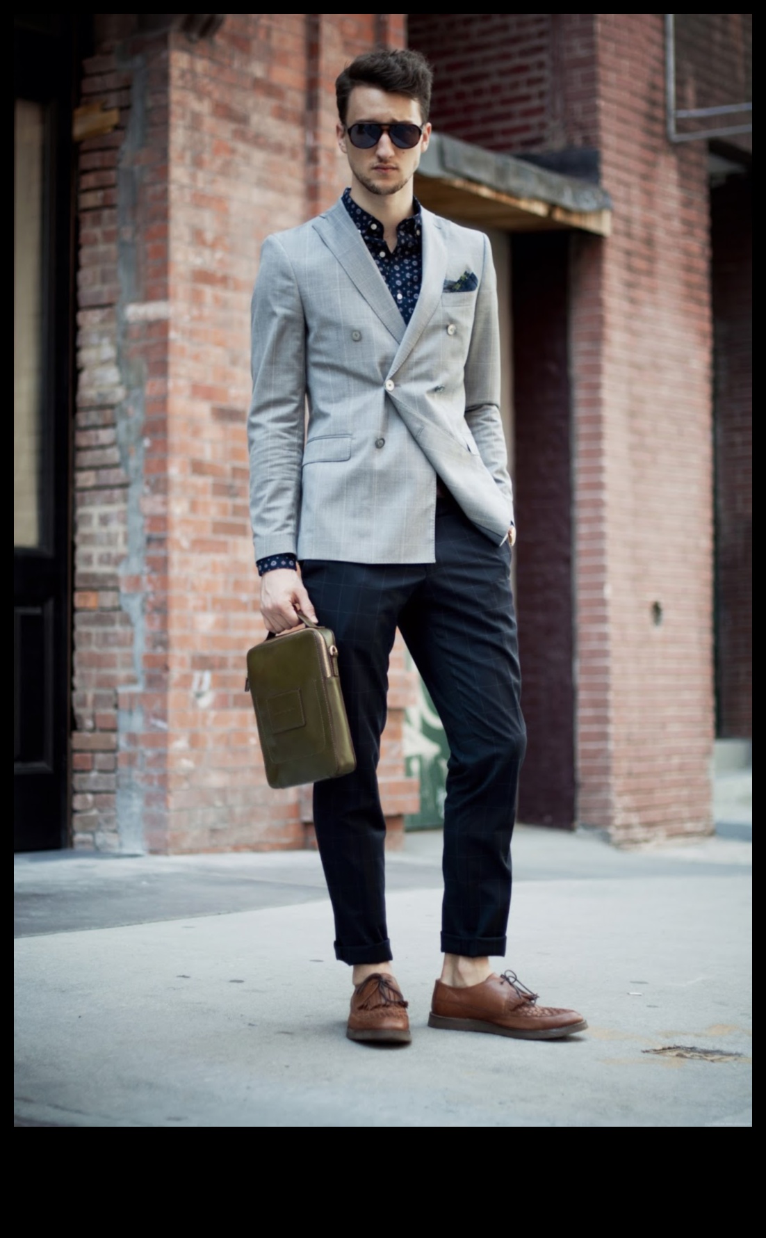 Modern Mavens: אופנת גברים להצהרות עכשוויות