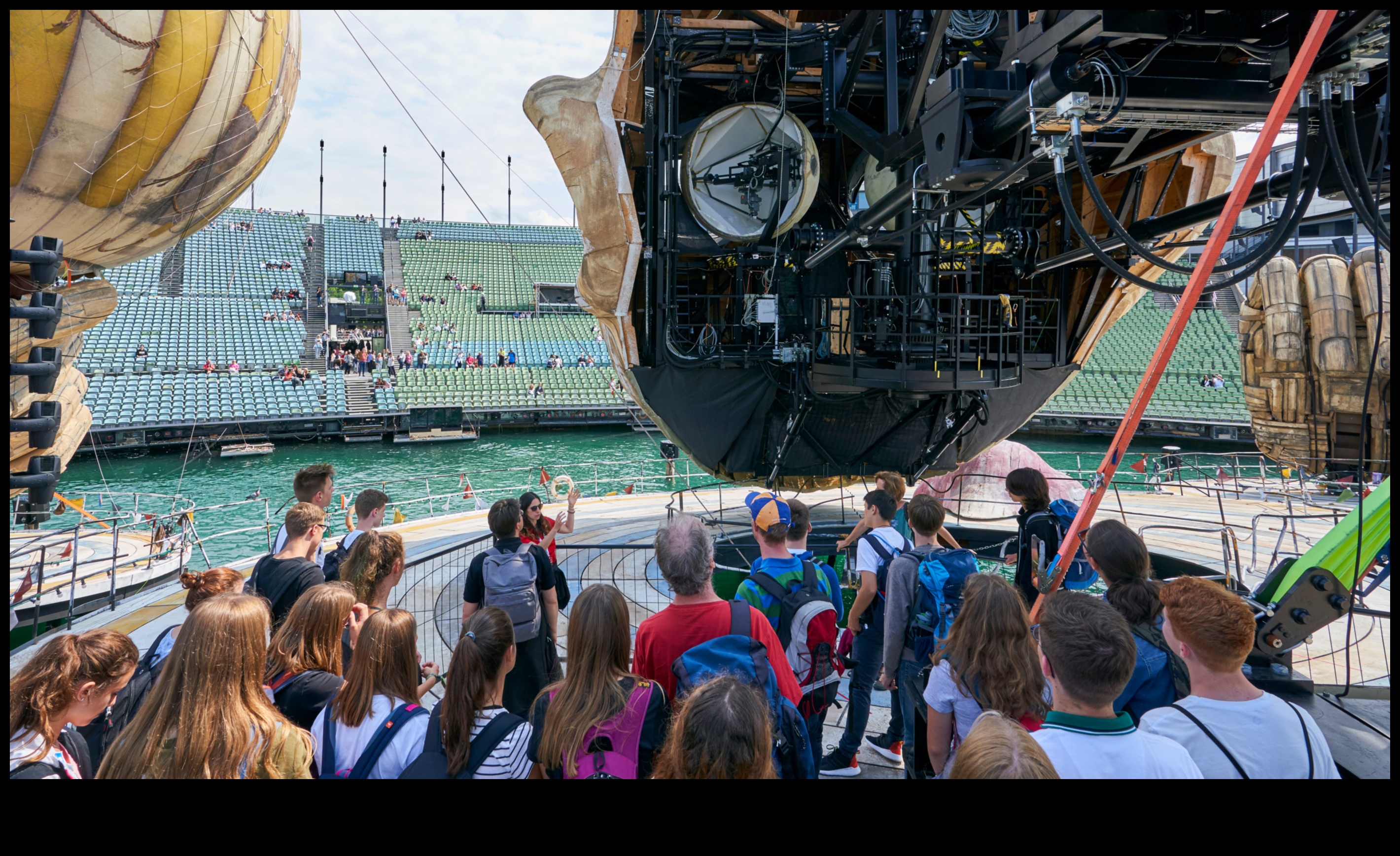 אוטובוס מאחורי הקלעים: מאחורי הקלעים של טיולים מודרכים