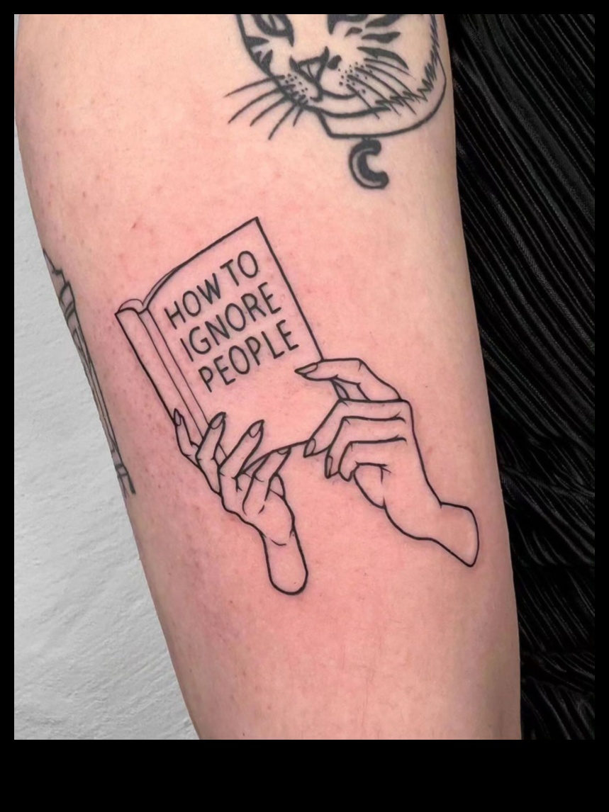 מראות סודיים: אומנות נחשפה בעיצובי קעקוע יד מוסתרים