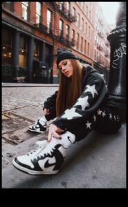 Street Smart: סגנונות ללא מאמץ המותאמים לחיים עירוניים